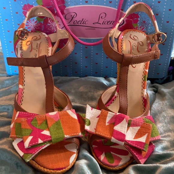 BRAND NEW IN BOX poetic licence behave yourself - Picture 2 of 5